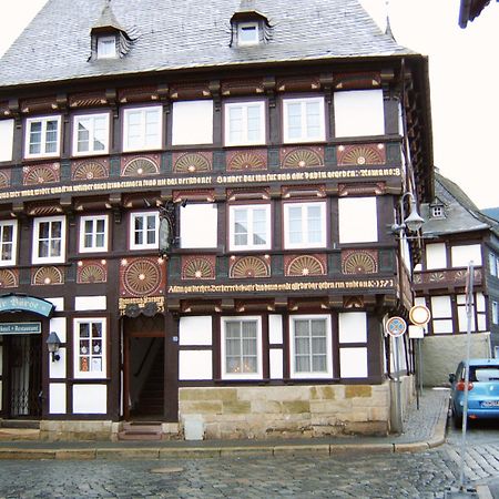 Altstadthotel Zur Boerse ゴスラー エクステリア 写真