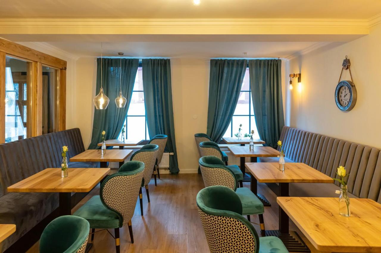 Altstadthotel Zur Boerse ゴスラー エクステリア 写真